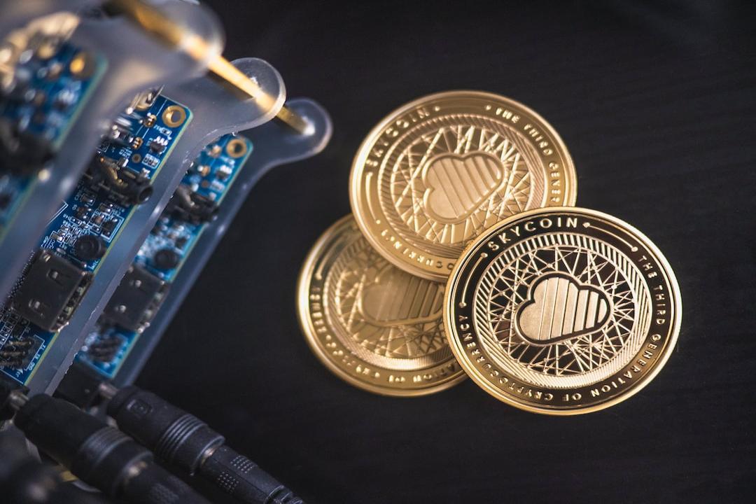 Crypto Markets Move Sideways on Friday as US Fed Chair Jerome Powell Adopts Neutral Tone in Recent Policy Address